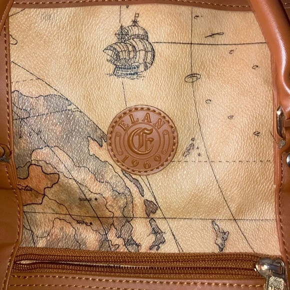 Elan 1969 Classic Map-Print Tan Weekender Bag - Picture 2 of 13
